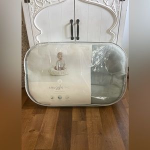 Snuggle Me Organic lounger